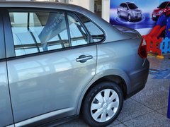 2013款 1.6L 自动 时尚版