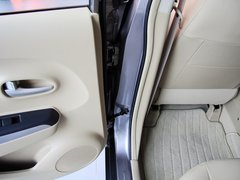 2013款 1.6L 手动 豪华版