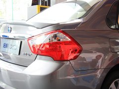 2013款 1.6L 手动 豪华版