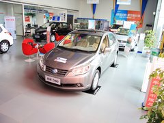 2013款 1.6L 手动 豪华版