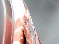 2013款 1.6L 手动 豪华版