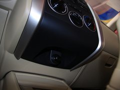 2013款 1.6L 手动 豪华版
