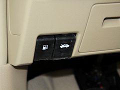 2013款 1.6L 手动 豪华版