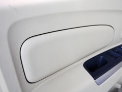 2013款 1.6L 手动 豪华版