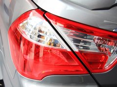 2013款 1.6L 手动 豪华版