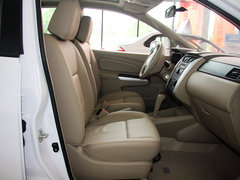 2013款 1.6L 自动 豪华版