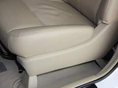 2013款 1.6L 自动 豪华版