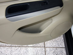 2013款 1.6L 自动 豪华版