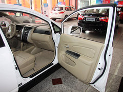 2013款 1.6L 自动 豪华版