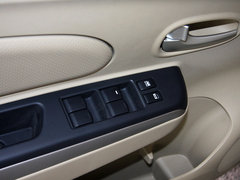 2013款 1.6L 自动 豪华版
