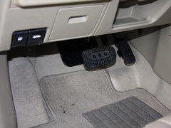 2013款 1.6L 自动 豪华版