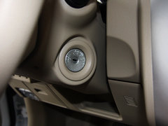 2013款 1.6L 自动 豪华版