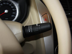 2013款 1.6L 自动 豪华版