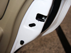2013款 1.6L 自动 豪华版