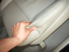 2013款 1.6L 自动 豪华版