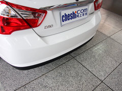2013款 1.6L 自动 豪华版