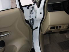 2013款 1.6L 自动 豪华版