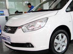 2013款 1.6L 自动 豪华版