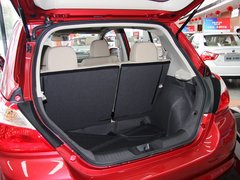 2013款 1.6L 手动 豪华版