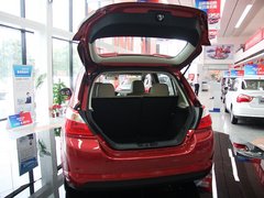 2013款 1.6L 手动 豪华版