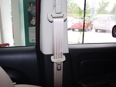2013款 1.6L 手动 豪华版