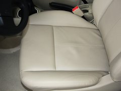 2013款 1.6L 手动 豪华版