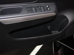 2013款 1.6L 手动 豪华版
