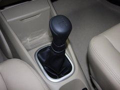 2013款 1.6L 手动 豪华版