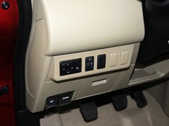 2013款 1.6L 手动 豪华版