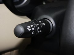 2013款 1.6L 手动 豪华版