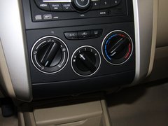 2013款 1.6L 手动 豪华版