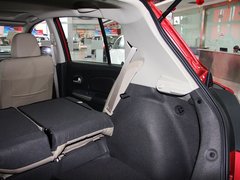 2013款 1.6L 手动 豪华版