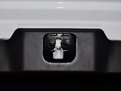 2013款 1.6L 手动 豪华版
