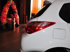 2013款 1.6L 手动 豪华版