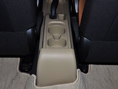 2013款 1.6L 手动 豪华版