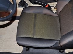 2013款 1.6L 手动 豪华版