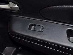 2013款 1.6L 手动 豪华版