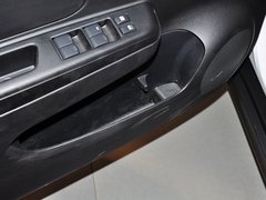 2013款 1.6L 手动 豪华版