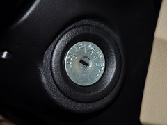 2013款 1.6L 手动 豪华版
