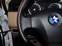 2013款 1.6L 手动 豪华版