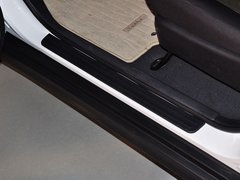 2013款 1.6L 手动 豪华版