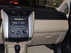 2013款 1.6L 手动 豪华版