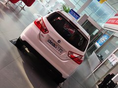 2013款 1.6L 手动 豪华版
