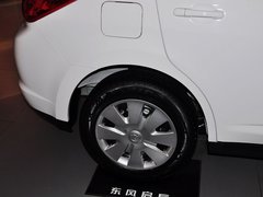 2013款 1.6L 手动 豪华版