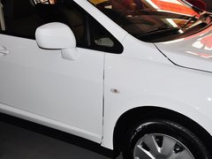 2013款 1.6L 手动 豪华版