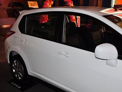 2013款 1.6L 手动 豪华版