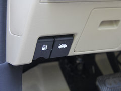 2013款 1.6L 自动 豪华版