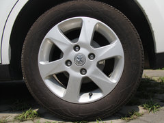 2013款 1.6L 自动 豪华版