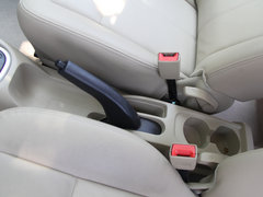 2013款 1.6L 自动 豪华版