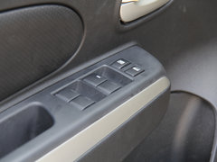 2013款 1.6L 自动 豪华版